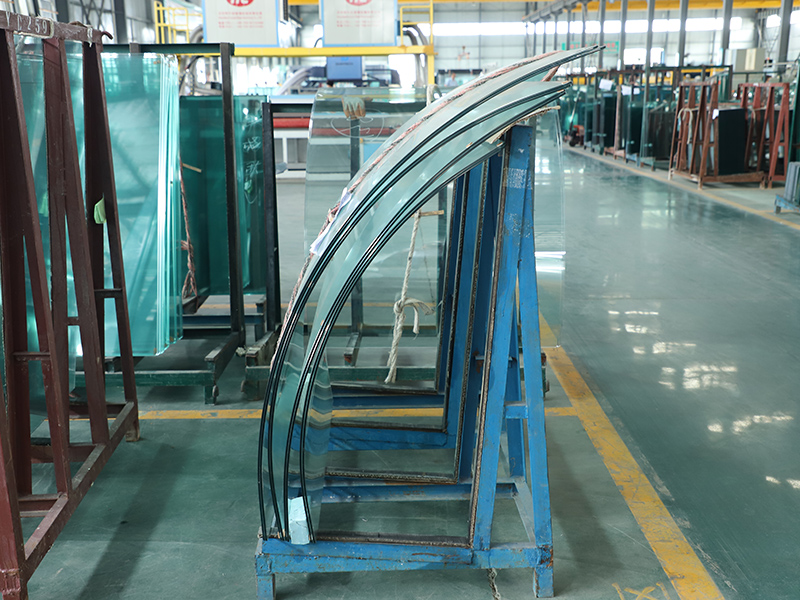 How is Curved Glass Manufactured?