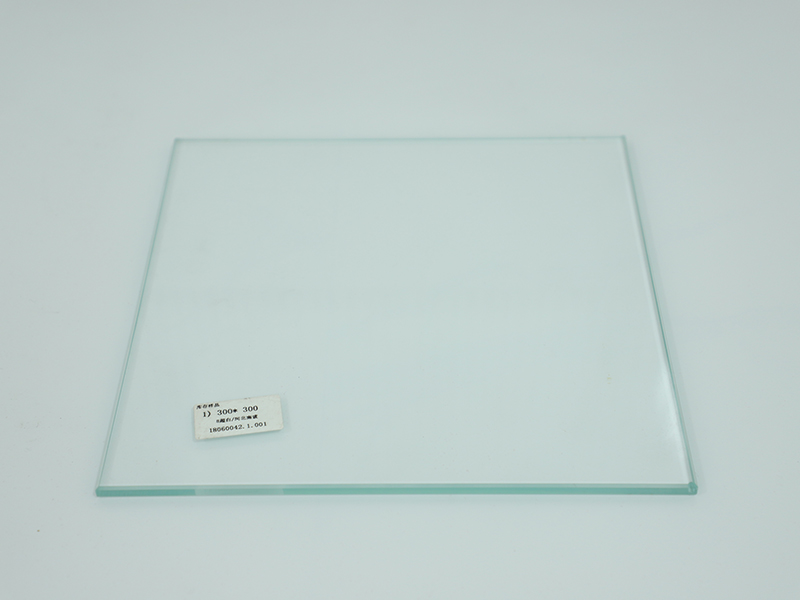 What is the Difference Between Clear Glass and Ultra Clear Glass?